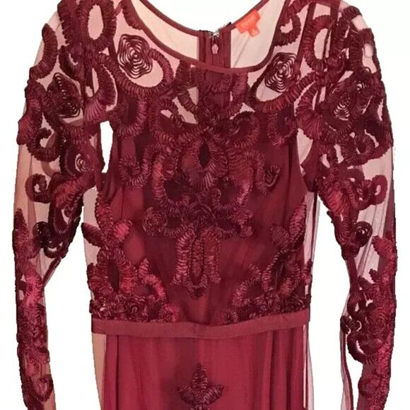 Tamar Burgundy lace gown size 8 NWOT - Picture 1 of 9